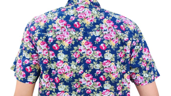 CHEMISE BLEU FONCÉ À FLEURS À MANCHES COURTES TAILLE M PAR HEROD - immagine 4