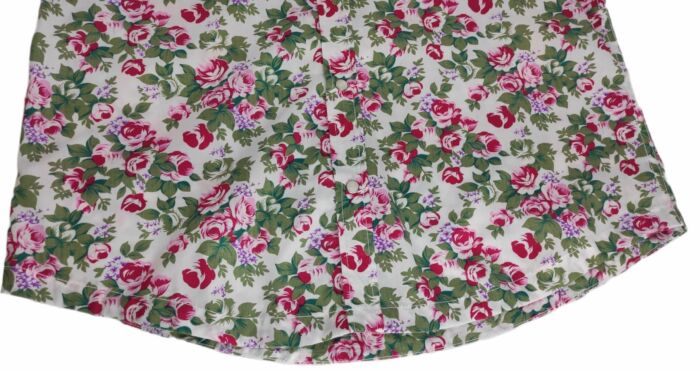 CHEMISE BLANCHE À FLEURS ROUGES À MANCHES COURTES TAILLE S PAR HEROD - immagine 4