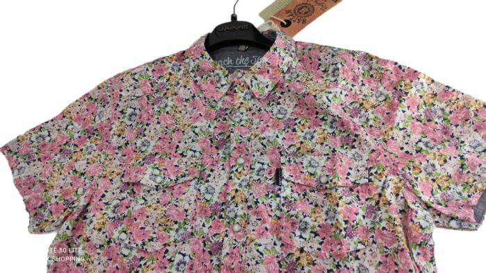 CHEMISE BLANCHE À FLEURS ROSES MANCHES COURTES TAILLE L BY HEROD - immagine 2