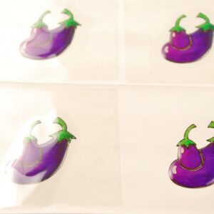 Set mit 4 selbstklebenden auberginefarbenen Fliesenaufklebern