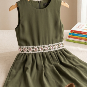 ABITO BAMBINA 8 ANNI VERDE MILITARE SMANICATO